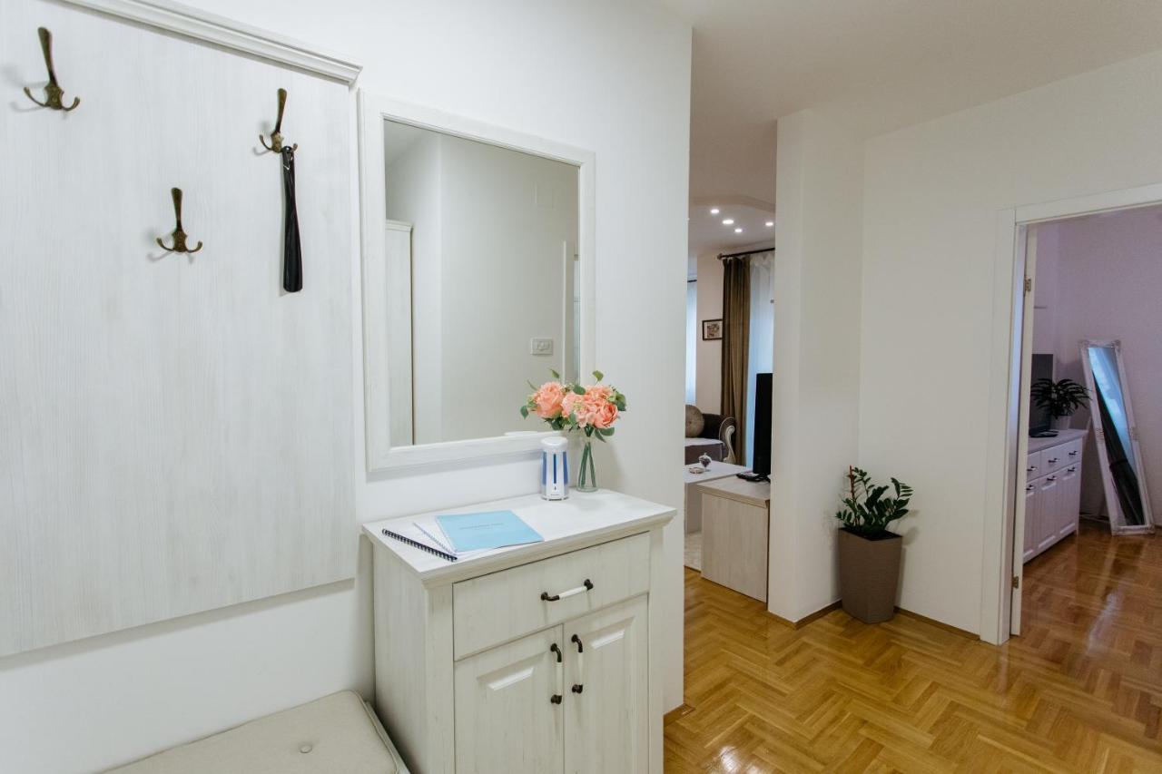 Apartman Kristina 4* ซูโบติกา ภายนอก รูปภาพ