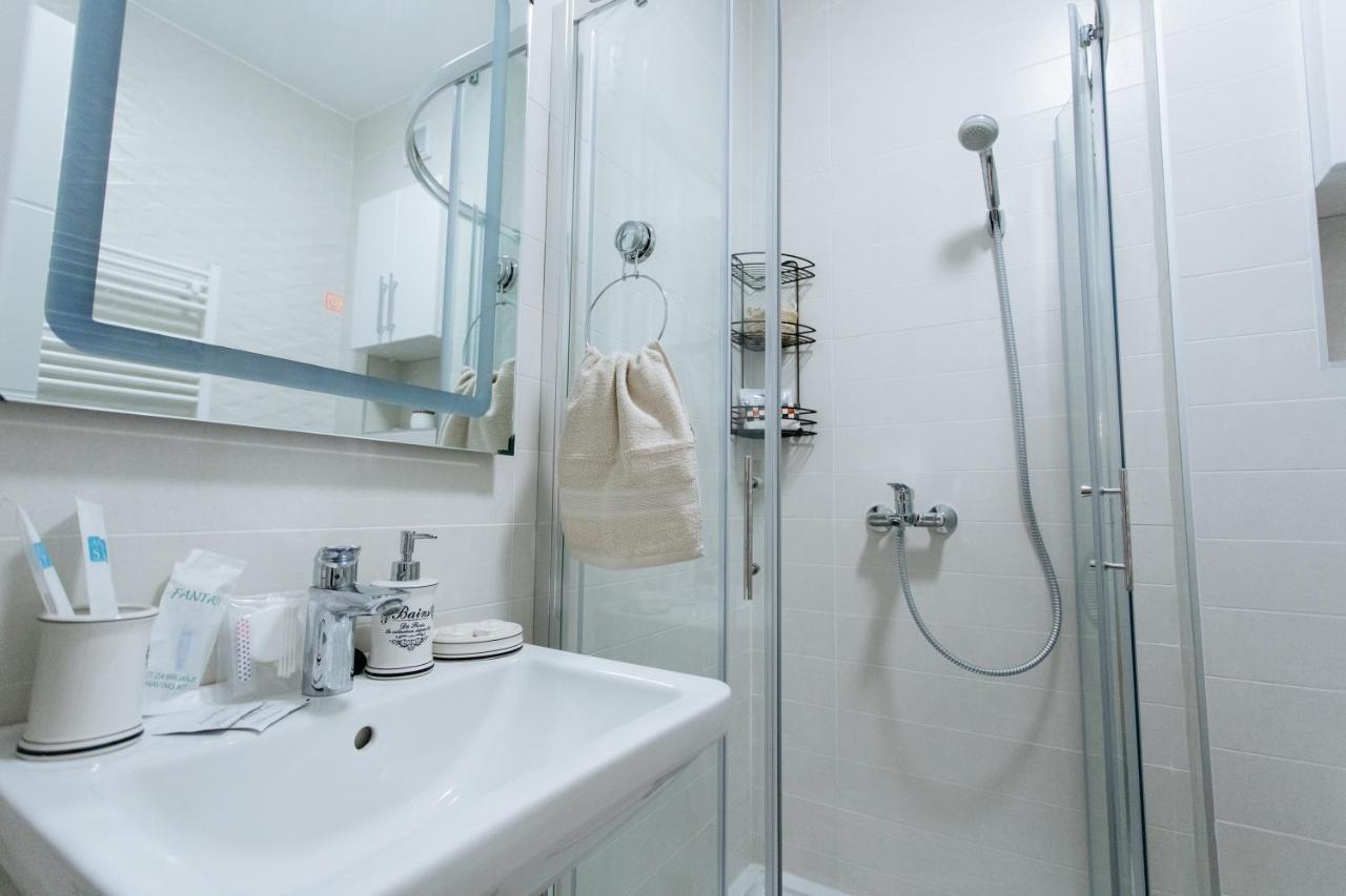 Apartman Kristina 4* ซูโบติกา ภายนอก รูปภาพ